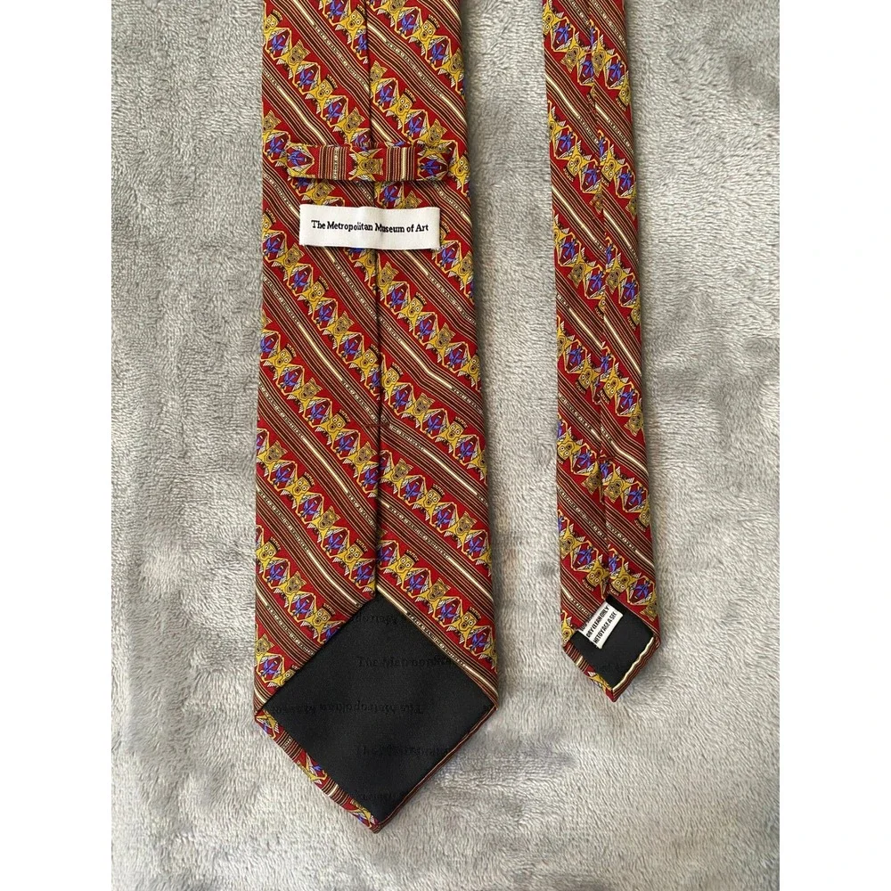 The Metropolitan Museum of Art Tie Red Silk Tiki Band of Brothers Colorful Artsy